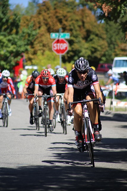 在此背景下 在此背景下